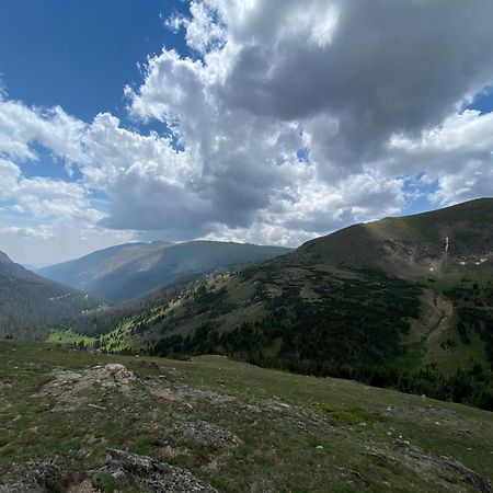 The Meeker Park Lodge Allenspark Экстерьер фото